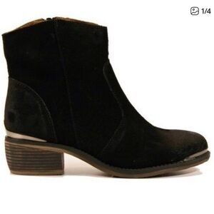 MTNG BLACK SUEDE ankle bootie size 7